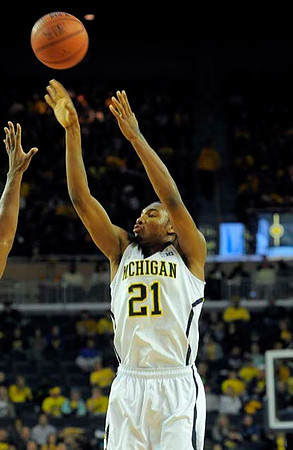 Zak Irvin (21)