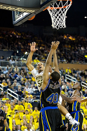 Jordan Morgan (52)