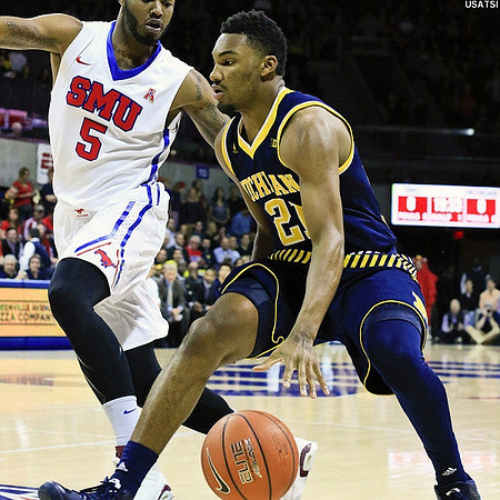 Zak Irvin (21)