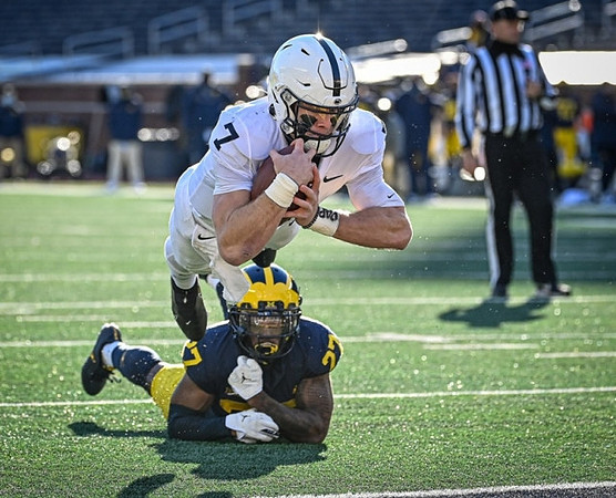 Hunter Reynolds (27)