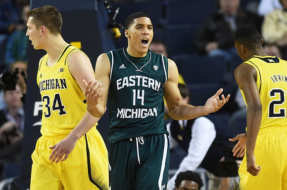 Mark Donnal (34) and Zak Irvin (21)