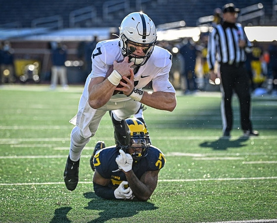 Hunter Reynolds (27)