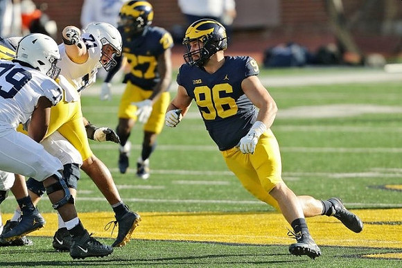 Hunter Reynolds (27) and Julius Welschof (96)