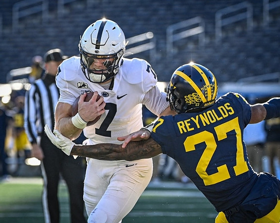 Hunter Reynolds (27)