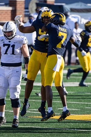 Taylor Upshaw (91), Makari Paige (7), and Josh Ross (12)
