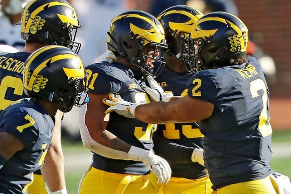 Julius Welschof (96), Makari Paige (7), Taylor Upshaw (91), and Carlo Kemp (2)