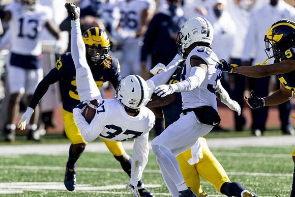 German Green (33) and DJ Turner (5)
