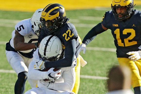 Gemon Green (22) and Josh Ross (12)