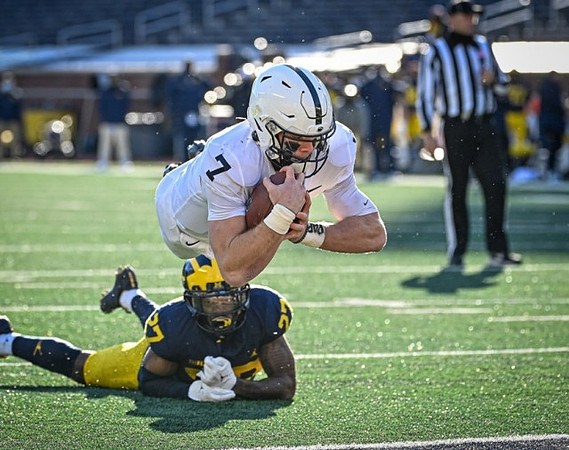 Hunter Reynolds (27)