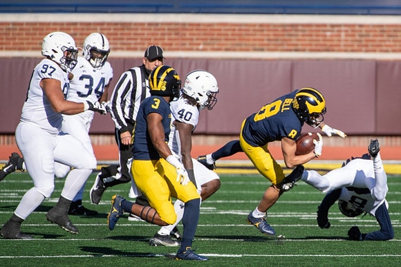 A.J. Henning (3) and Ronnie Bell (8)