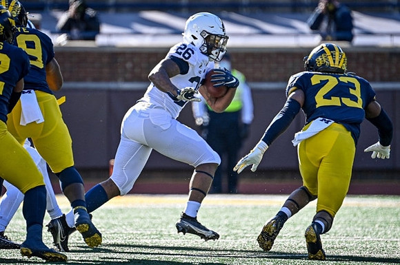 Kwity Paye (19) and Michael Barrett (23)