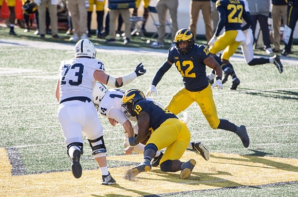Kwity Paye (19), Josh Ross (12), and Hunter Reynolds (27)