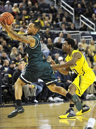 Derrick Walton Jr. (10)