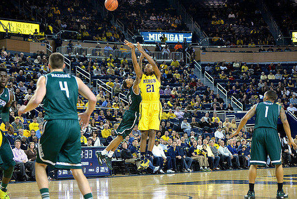 Zak Irvin (21)