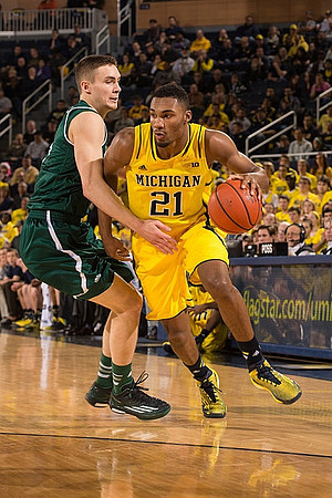 Zak Irvin (21)