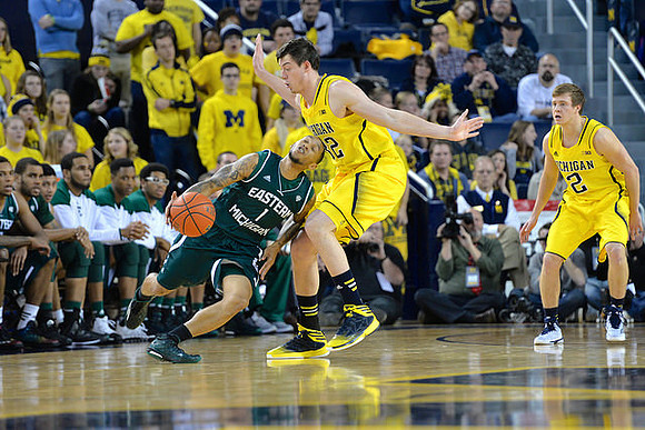 Ricky Doyle (32) and Spike Albrecht (2)