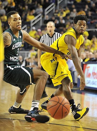 Derrick Walton Jr. (10)