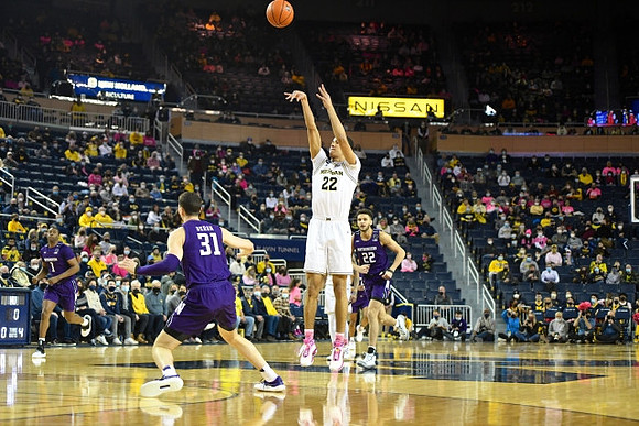 Caleb Houstan (22)