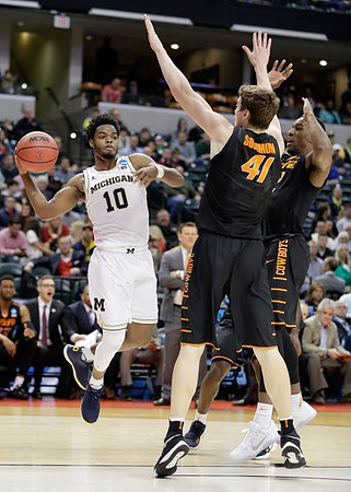 Derrick Walton Jr. (10)