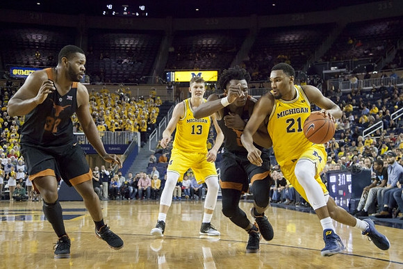 Zak Irvin (21) and Brent Hibbitts (0)