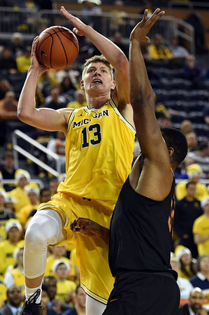 Moritz Wagner (13)