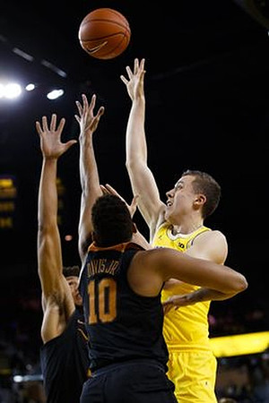 Duncan Robinson (22)
