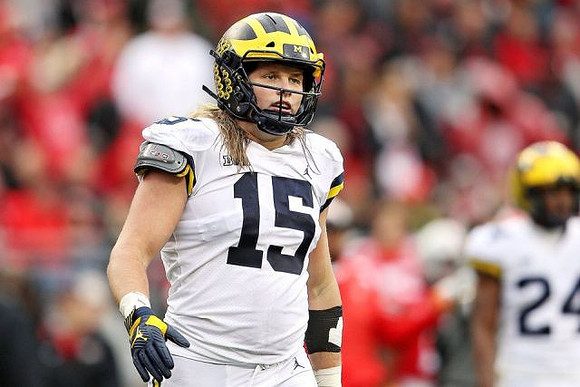 Chase Winovich (15)