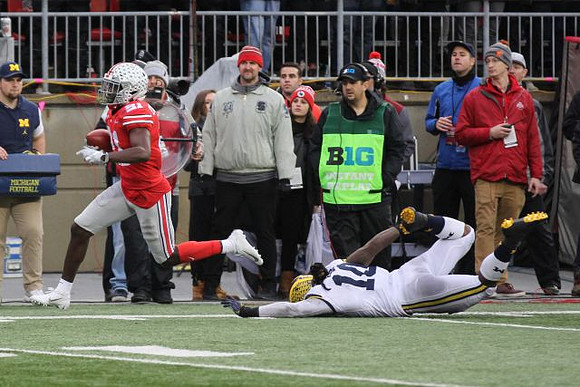 Devin Bush (10)