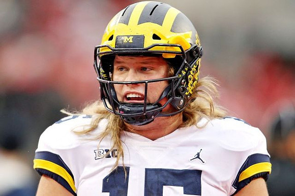 Chase Winovich (15)