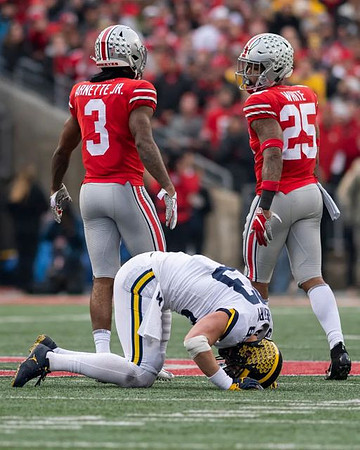 Zach Gentry (83)