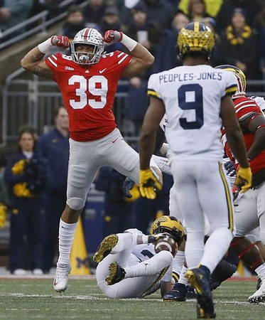 Shea Patterson (2) and Donovan Peoples-Jones (9)