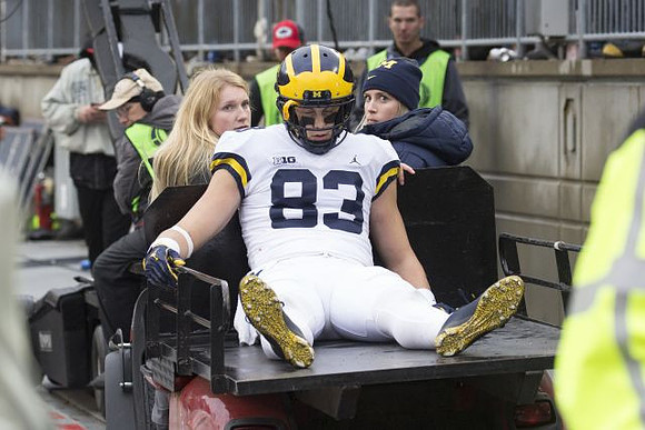 Zach Gentry (83)