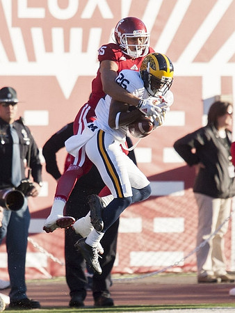 Jourdan Lewis (26)