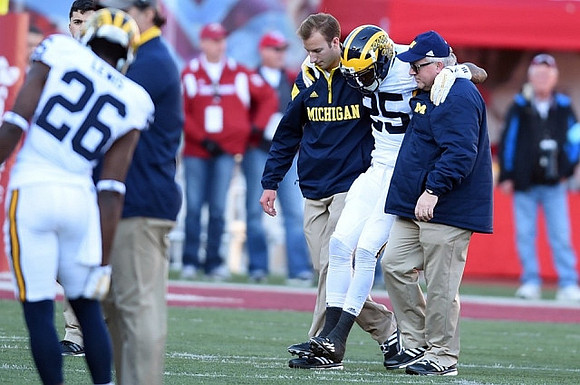 Jourdan Lewis (26) and Dymonte Thomas (25)
