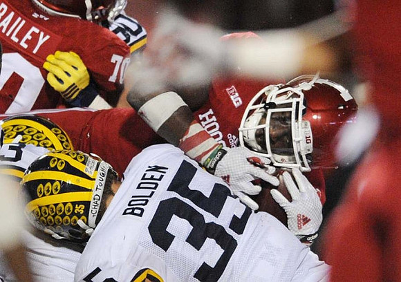 Desmond Morgan (3) and Joe Bolden (35)