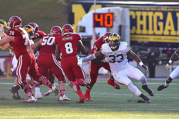 Taco Charlton (33)