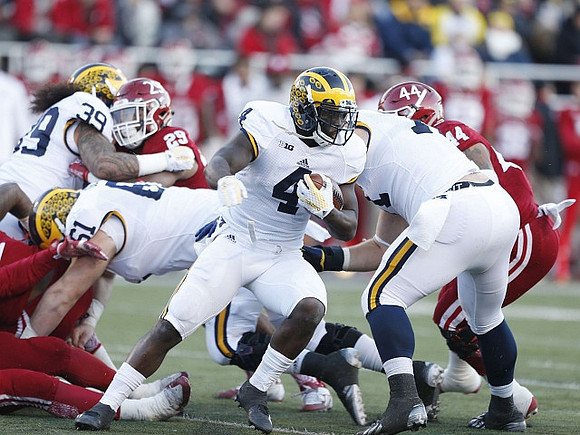 Sione Houma (39), Graham Glasgow (61), De'Veon Smith (4), and Ben Braden (71)