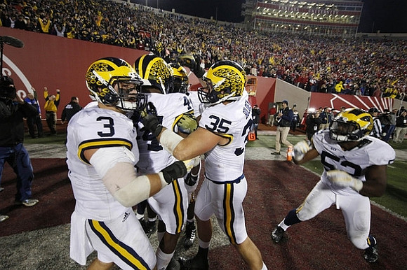 Desmond Morgan (3), Delano Hill (44), Joe Bolden (35), and Royce Jenkins-Stone (52)