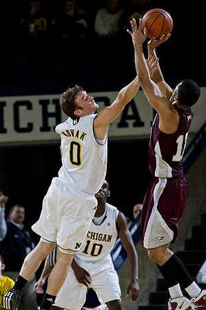 Zack Novak (0) and Tim Hardaway Jr. (10)