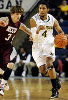 Darius Morris (4)