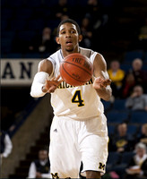 Darius Morris (4)