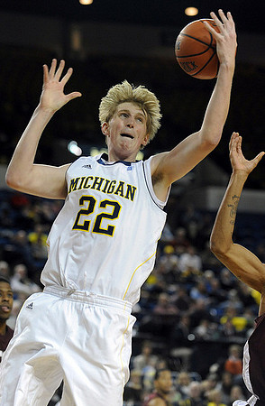 Blake McLimans (22)
