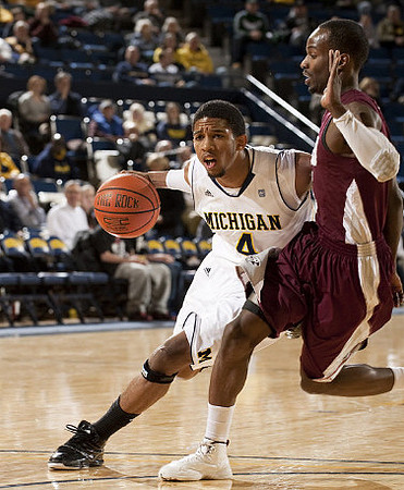 Darius Morris (4)