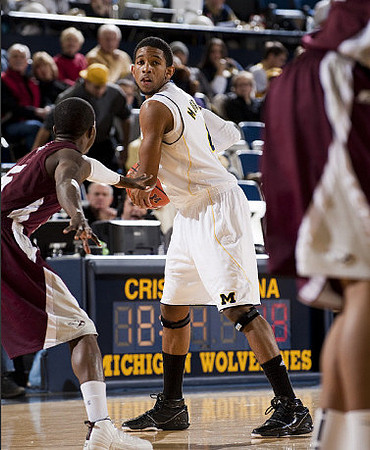 Darius Morris (4)