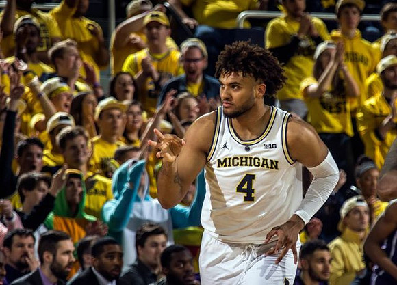 Isaiah Livers (4)