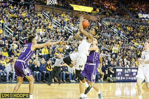 Charles Matthews (1) and Ignas Brazdeikis (13)