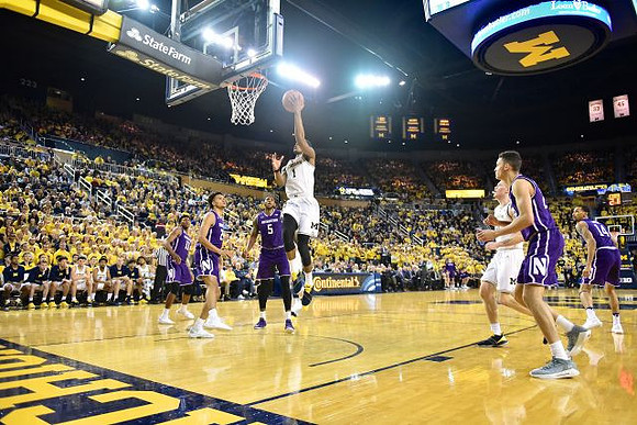 Charles Matthews (1) and Ignas Brazdeikis (13)