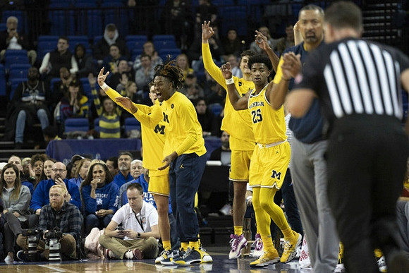 Juwan Howard and Michigan Team