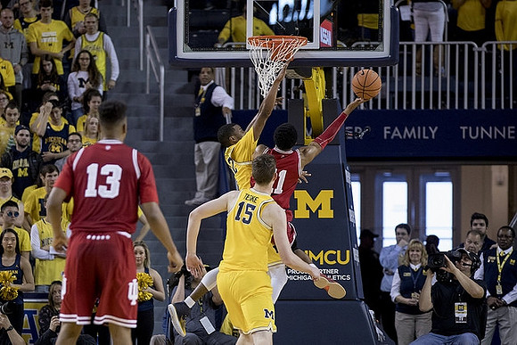 Muhammad-Ali Abdur-Rahkman (12) and Jon Teske (15)