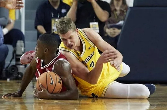 Moritz Wagner (13)